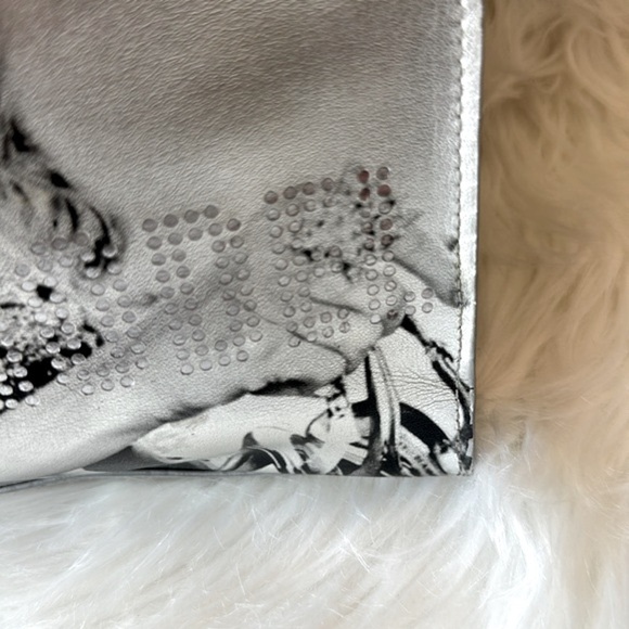 Victoria's Secret Supermodel Heidi Klum Bag Limited Edition Mini Silver Tote! - Picture 3 of 17